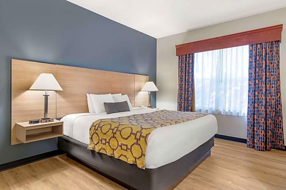 Baymont by Wyndham Kennesaw