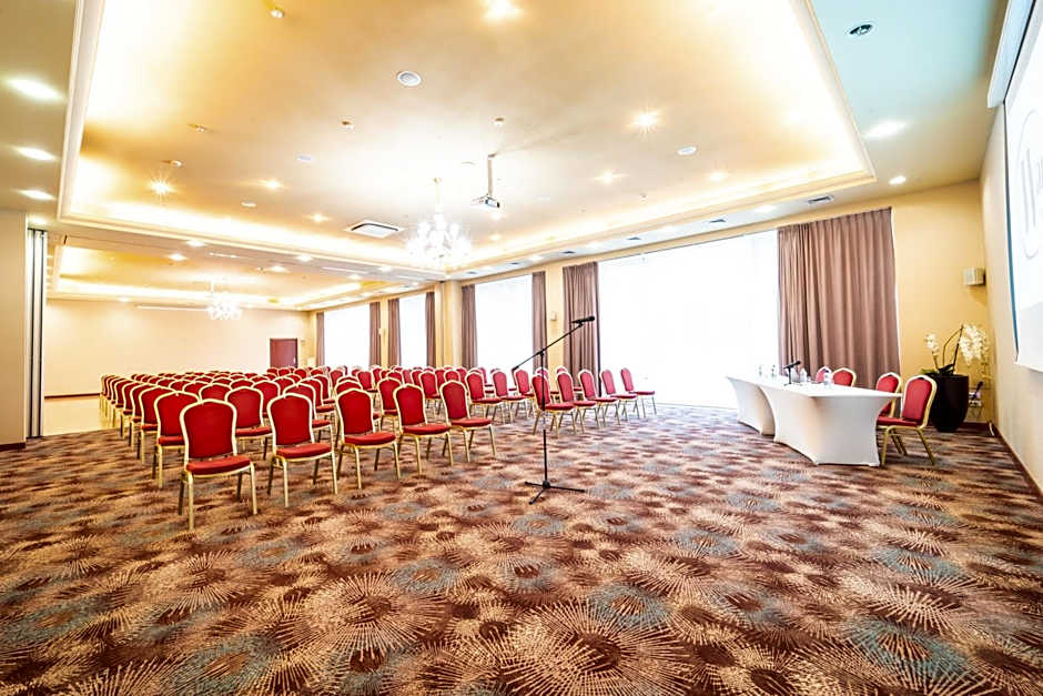 Warmiński Hotel & Conference