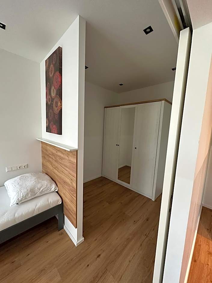 Lion`s Rooms n Apartments