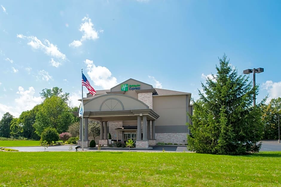 Holiday Inn Express Hotel & Suites Bucyrus