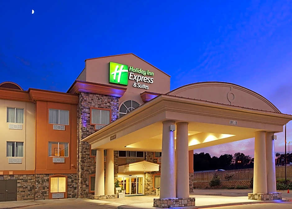 Holiday Inn Express Hotel & Suites Marshall By IHG