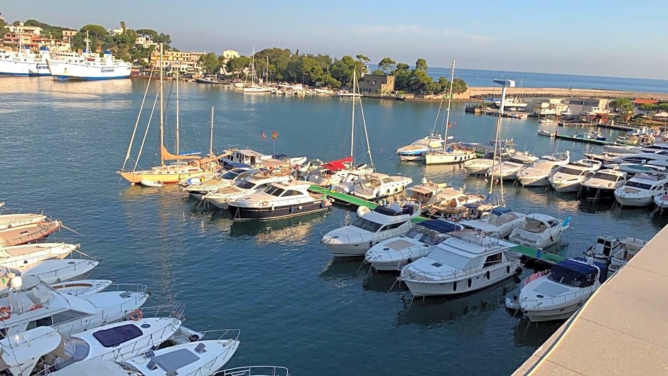 Molo35 – Ischia, CO