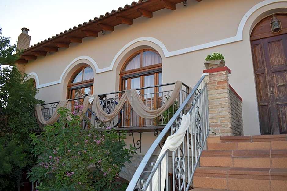 Ganimede Hotel, Galaxidi