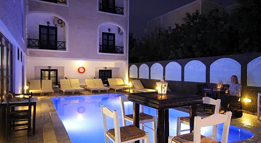 Anny Studios Perissa Beach