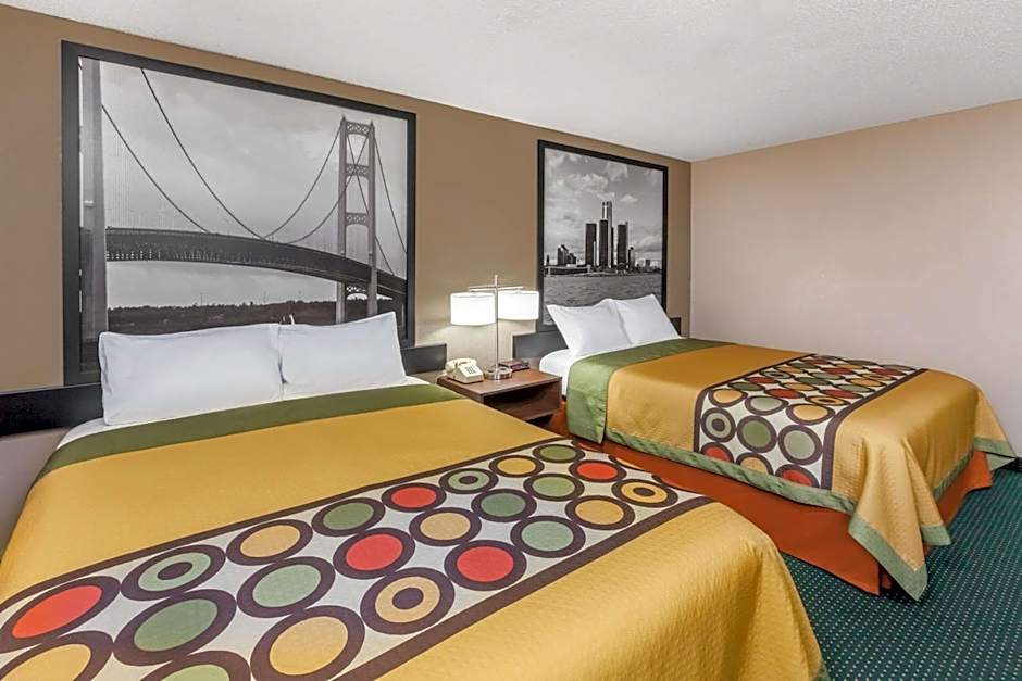 Super 8 by Wyndham Ionia MI