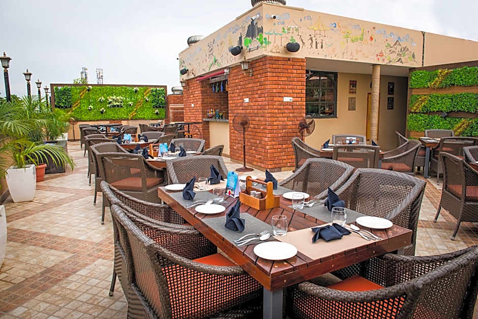 Glades Hotel Mohali - Chandigarh
