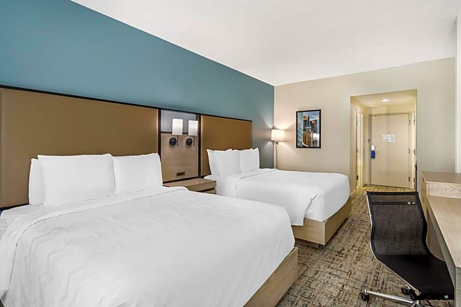 Best Western Plus Airport Inn & Suites