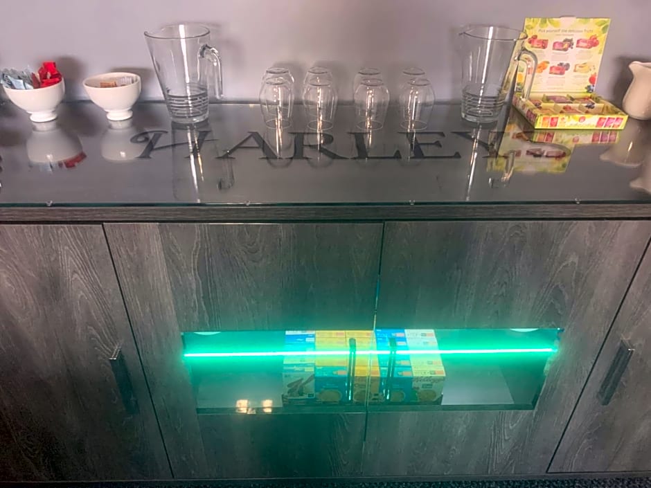 Harleys Reads Avenue