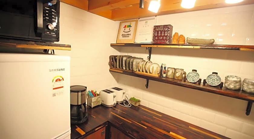 Samlockhon Hanok Guesthouse