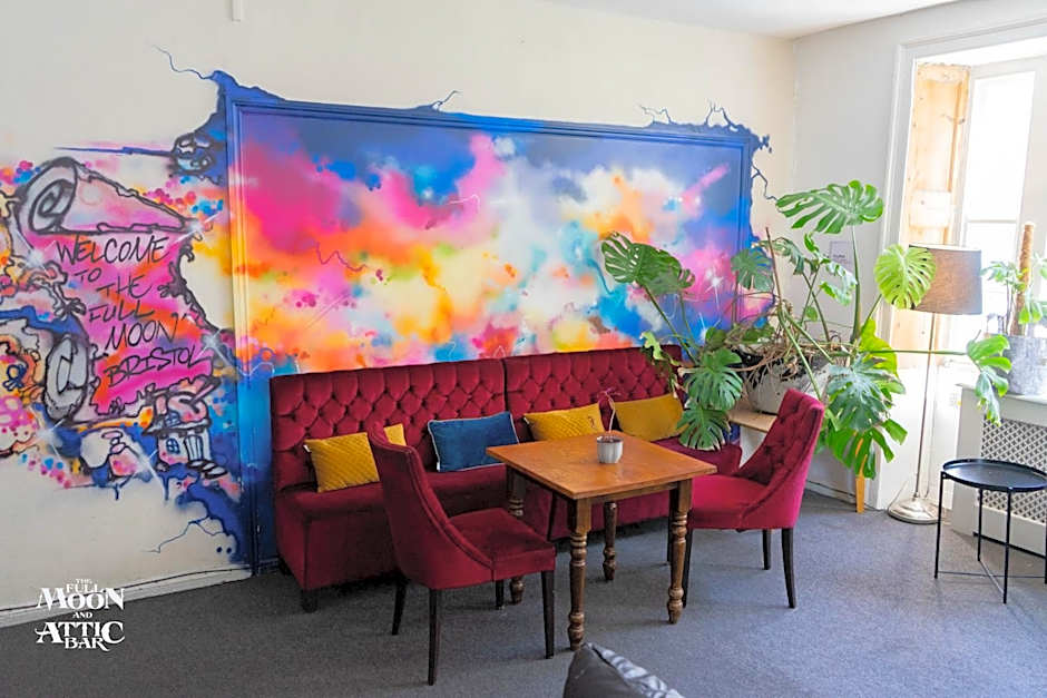 The Full Moon Backpackers