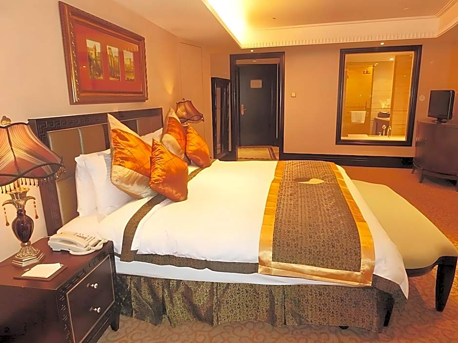 Royal Mediterranean Hotel