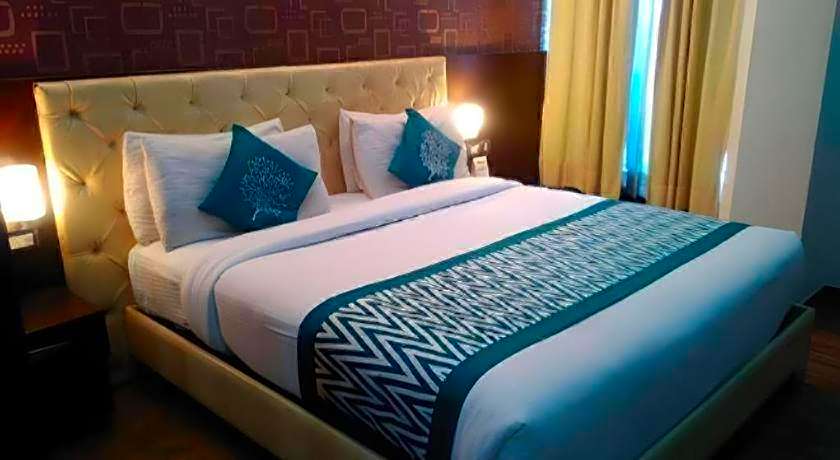 Hotel Signature Grand