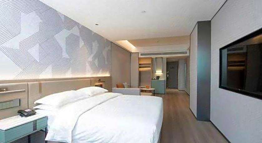 Borrman Hotel Golden Crown Liuzhou Wuxing Pedestrian Street