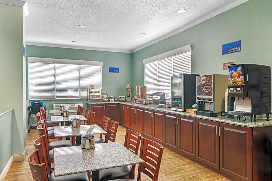 Best Western Teal Lake Inn