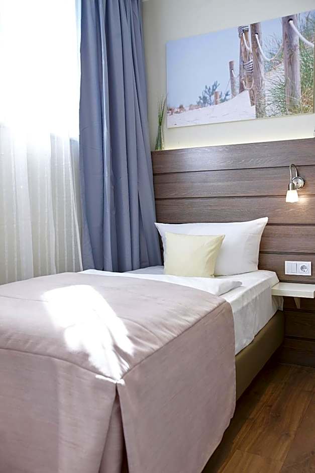 Hotel Kiel by Golden Tulip