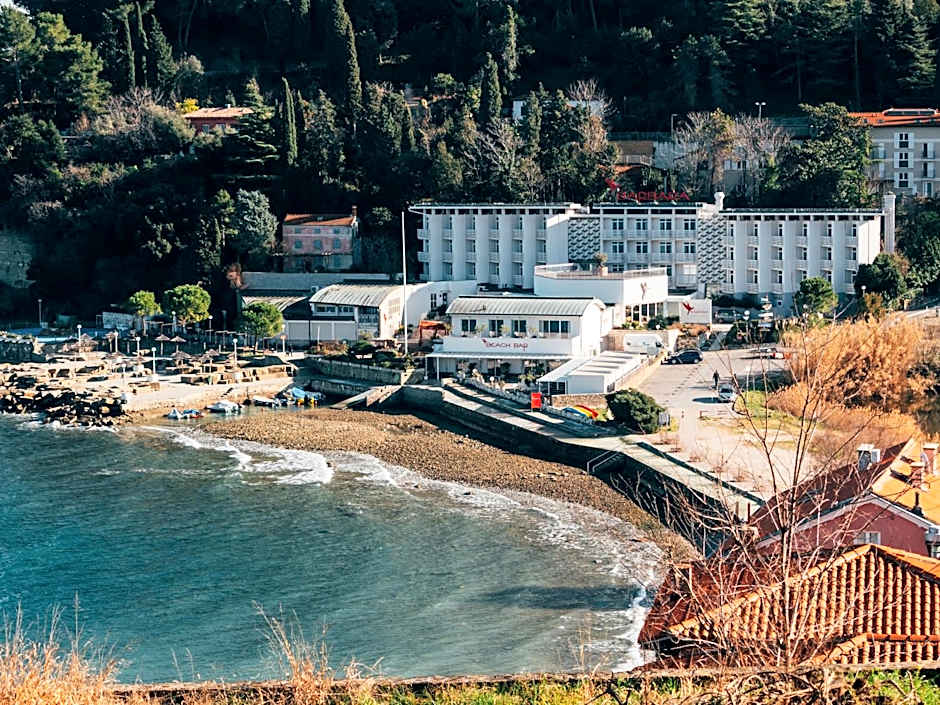 Barbara Piran Beach Hotel