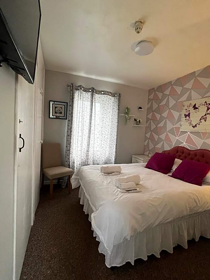 Modern Rooms with SELF Check-In The Castle, Coldstream