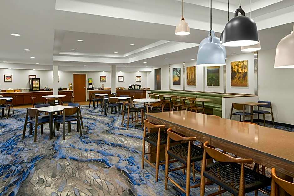 Fairfield Inn & Suites by Marriott South Boston