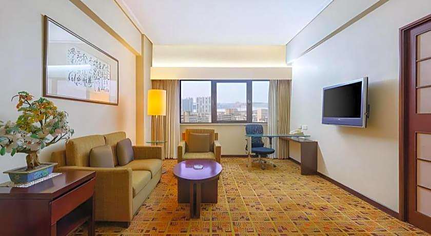 Dalian Grand Continent International Hotel