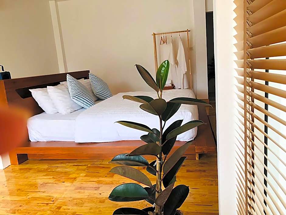 Baancaptainhook pool kohlarn