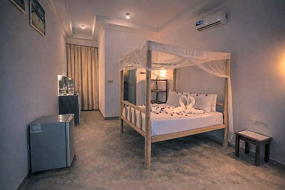 AROYA Boutique Hotel