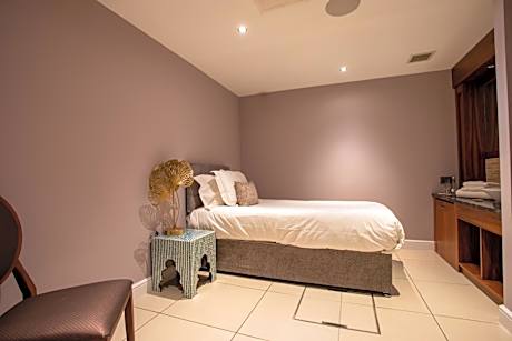 Three-Bedroom Suite
