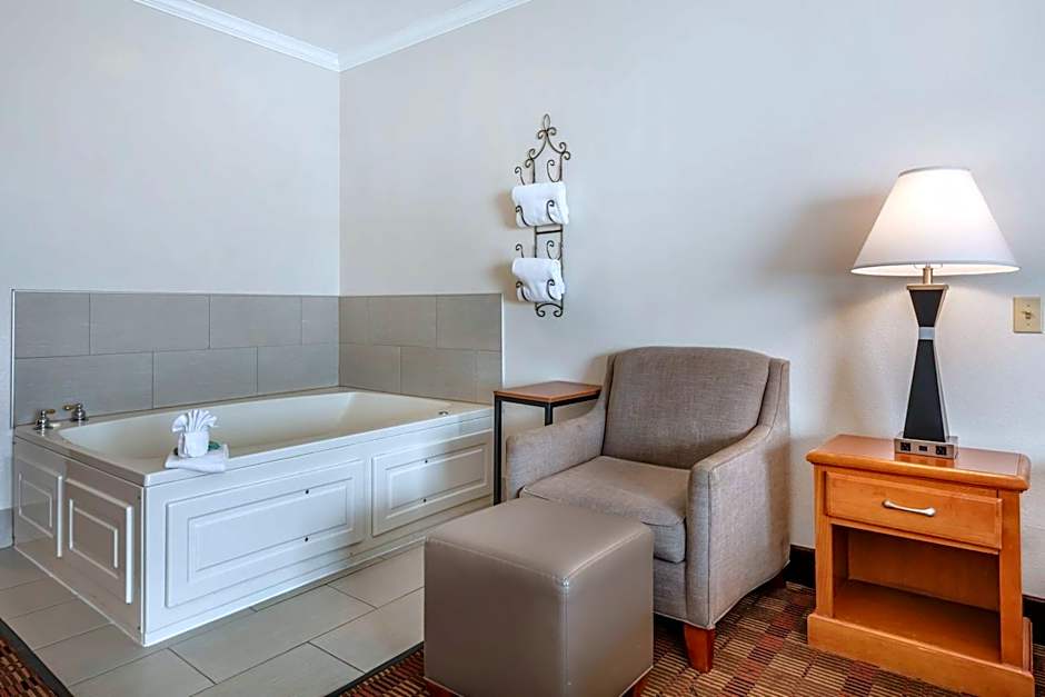 Best Western Clubhouse Inn & Suites