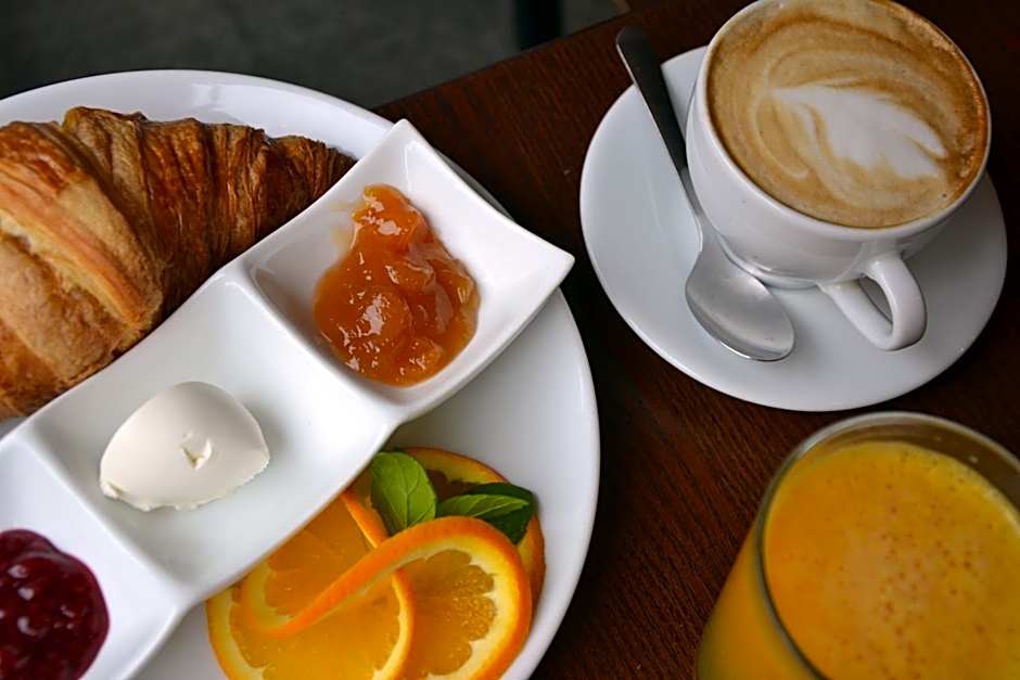 Bez Kantów Art Rooms