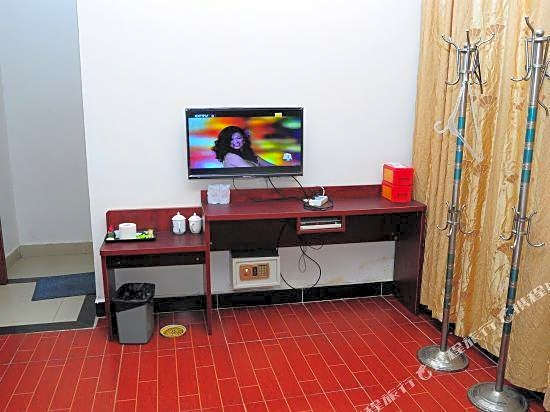 Yilong Hotel