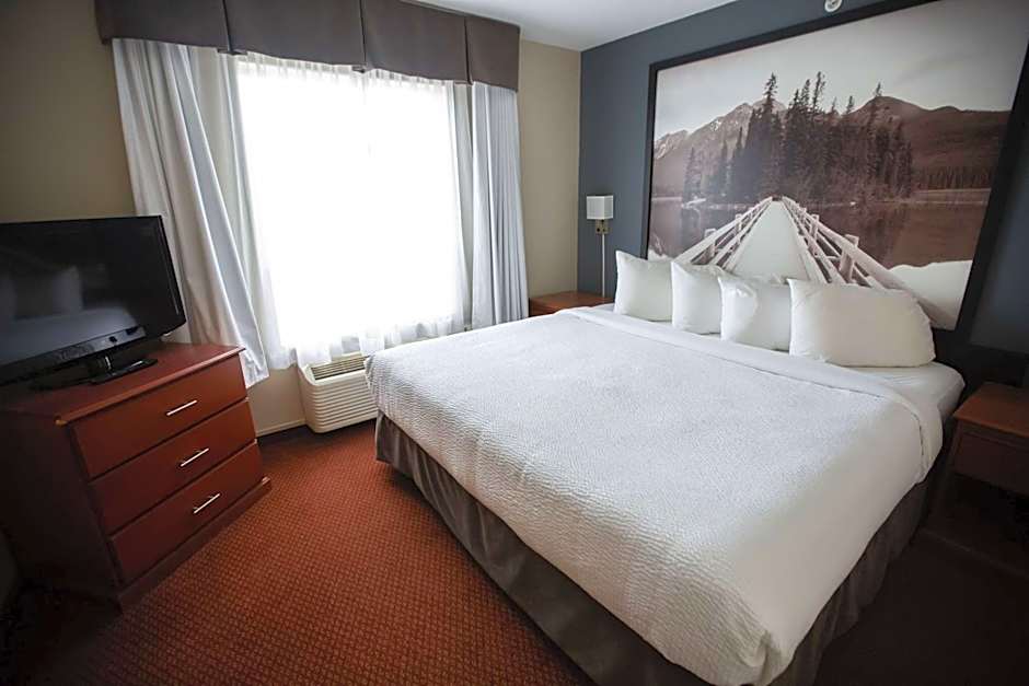 Super 8 by Wyndham Whitecourt