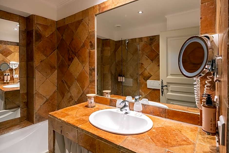 Le Clair de la Plume - Les Collectionneurs