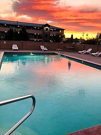 Sugarloaf Mountain Motel