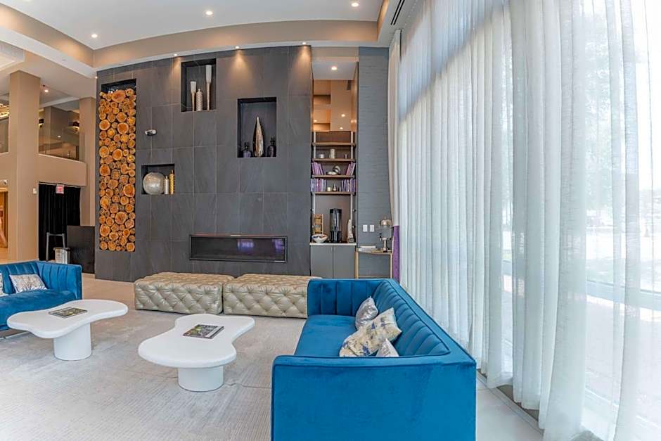 TRYP by Wyndham Savannah