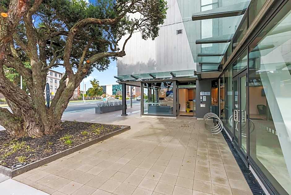 Quest Takapuna