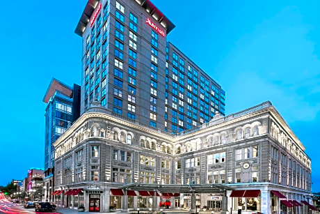 Lancaster Marriott at Penn Square