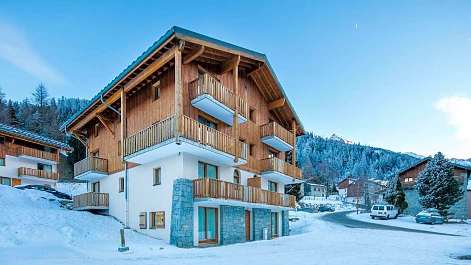 Vacancéole - Résidence Les Chalets de la Ramoure