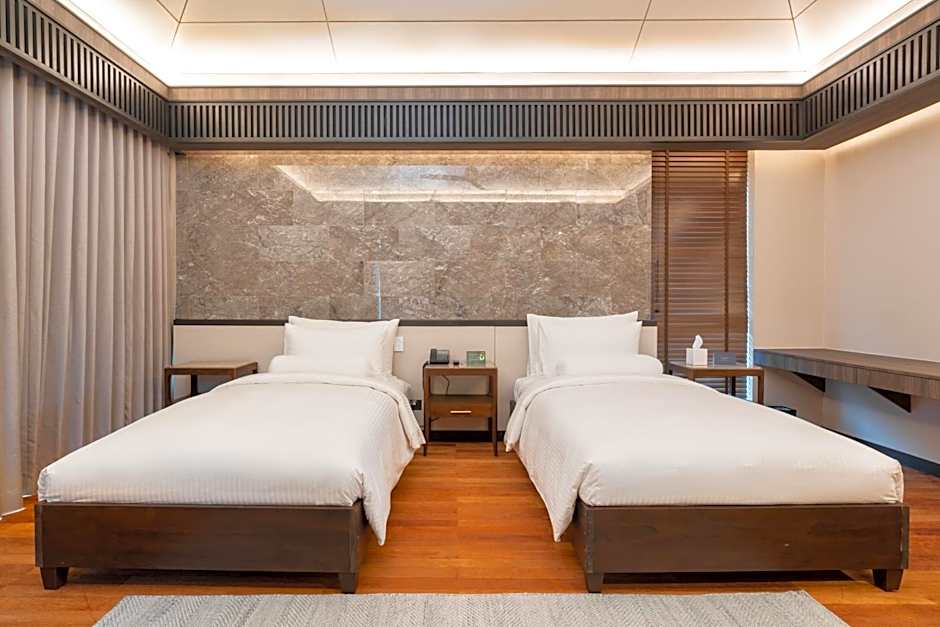 Madifushi Private Island- Free return seaplane transfr for min 5&9 nights for 19Dec-10Jan