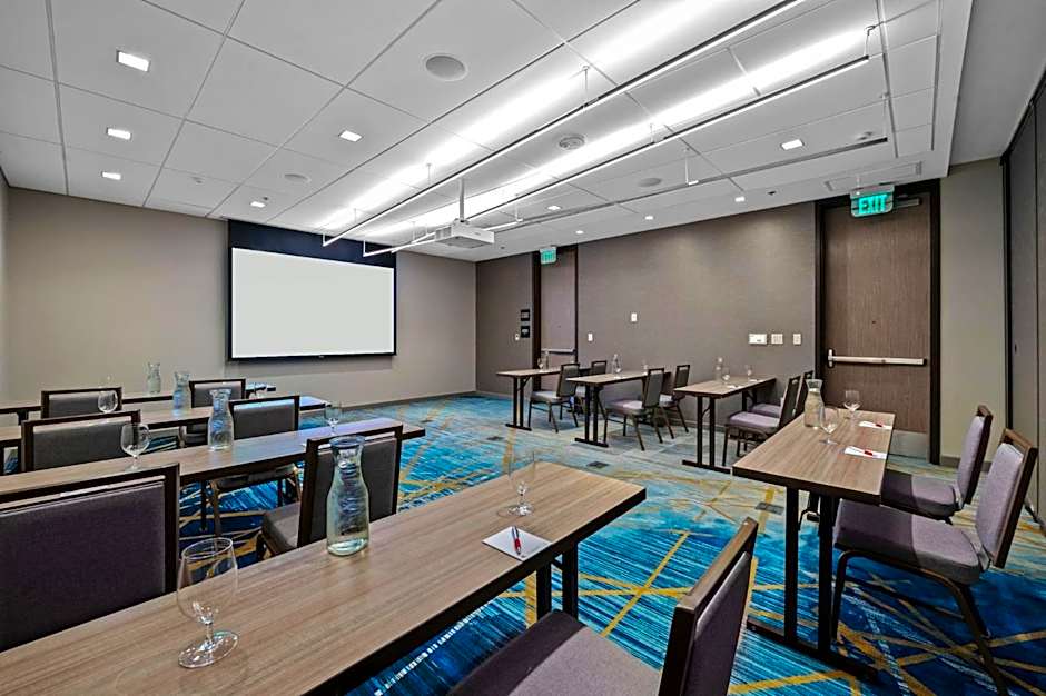 AC Hotel by Marriott Fort Lauderdale Airport