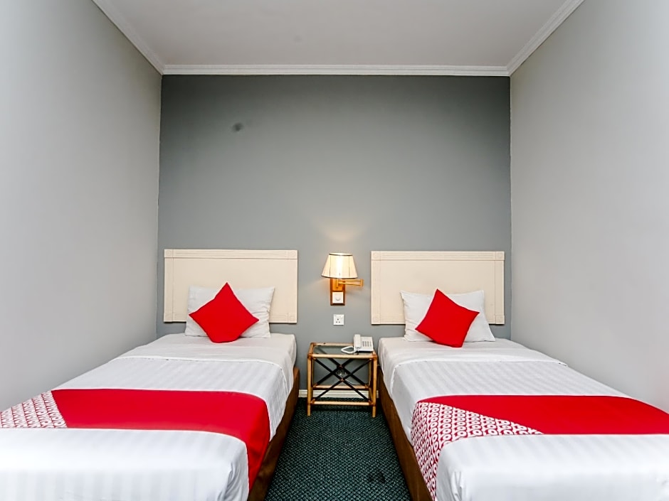 OYO 563 Jockey Lodge Hotel