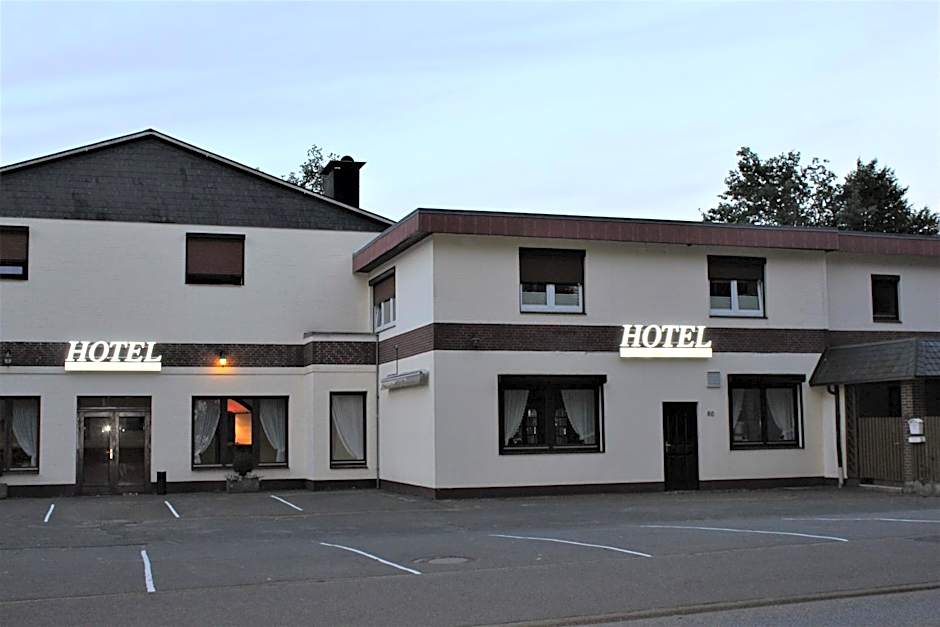 Hotel Alsterquelle 24h Check-in, Free Parking and WiFi