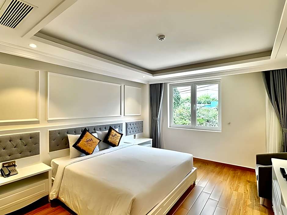Nature Hotel - Pham Hong Thai