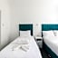 Palace Court Hotel