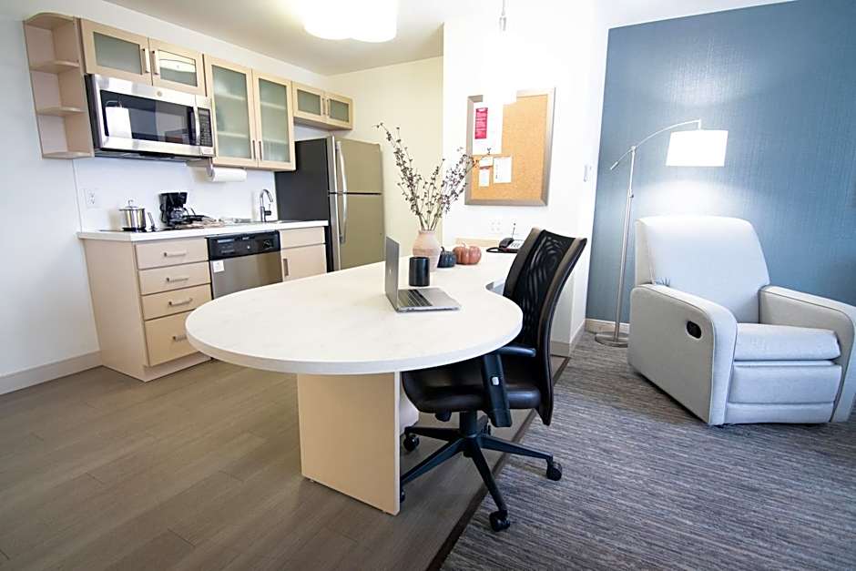 Candlewood Suites Miami Intl Airport - 36th St By IHG