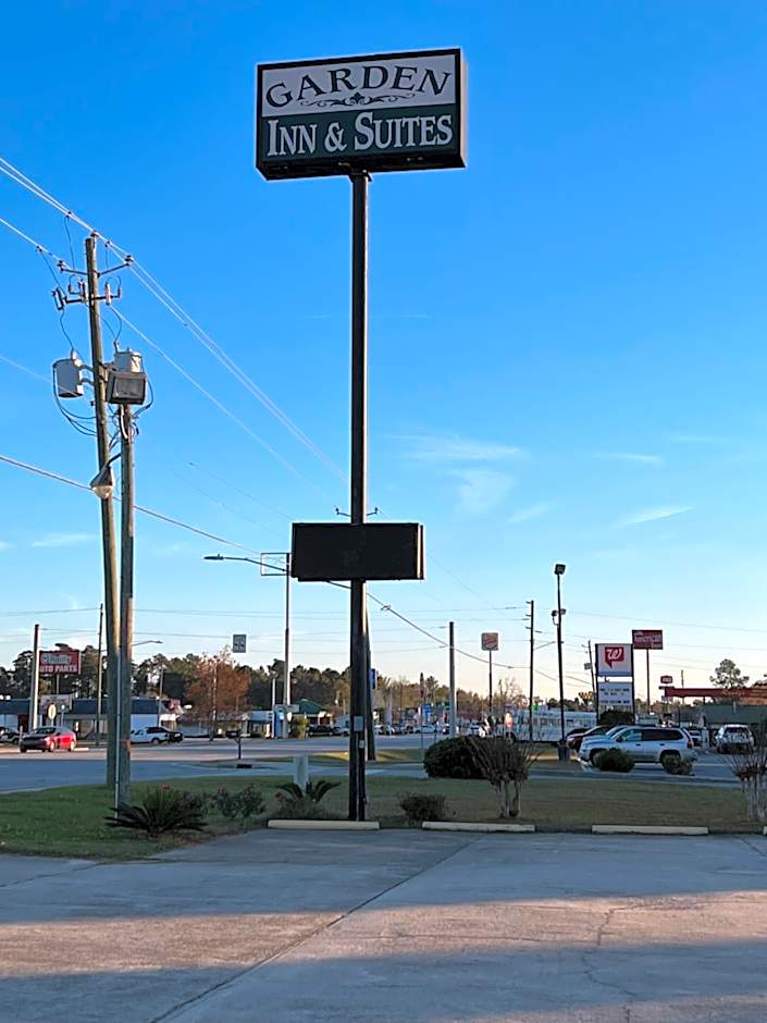 Garden Inn & Suites
