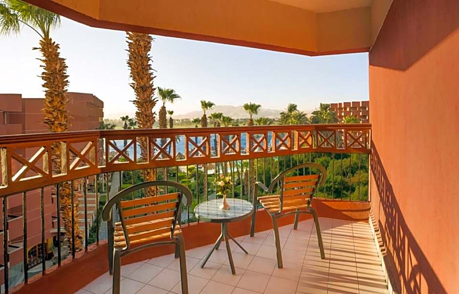 Pyramisa Luxor Hotel and Suites