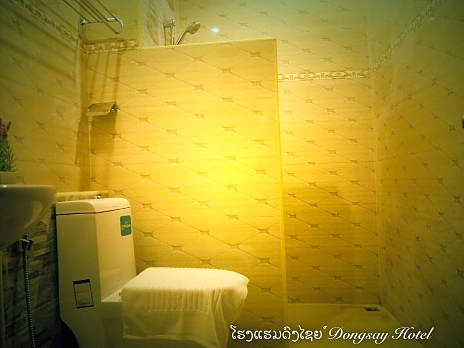 Dongsay Hotel Thakhek