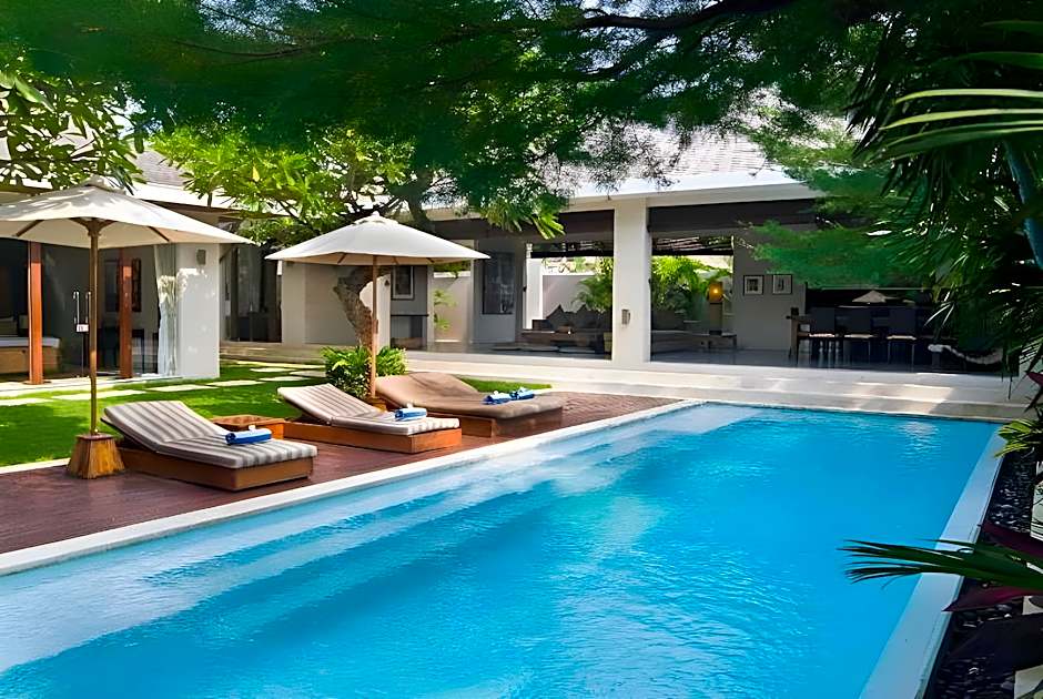 Chandra Bali Villas