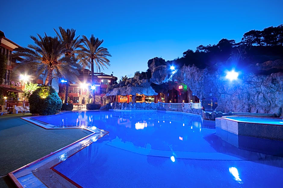 Grand Aquarium Apart