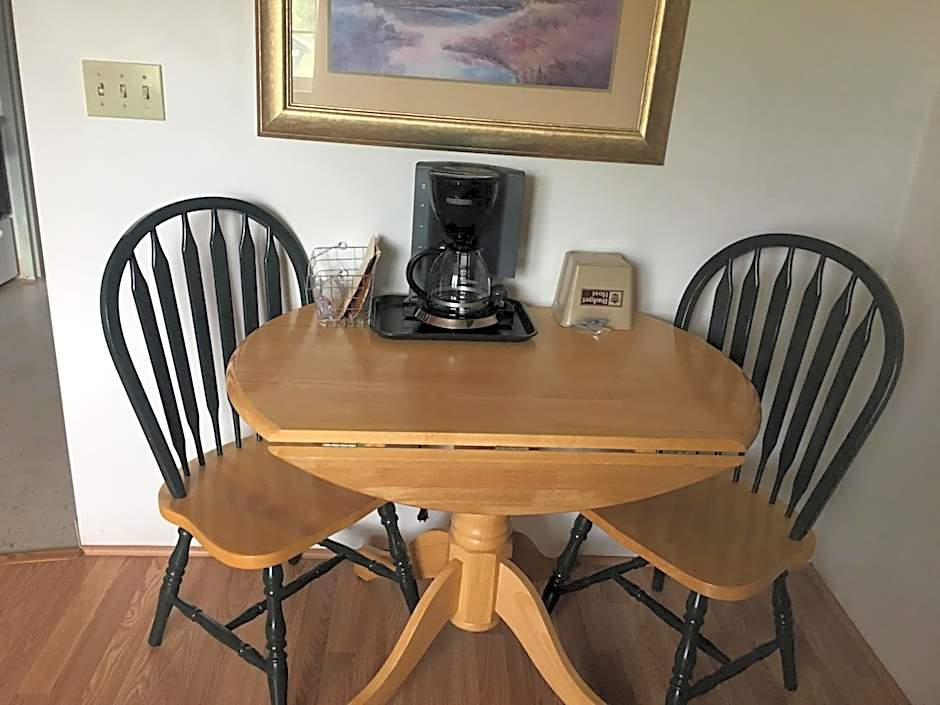 All Suites Inn Budget Host