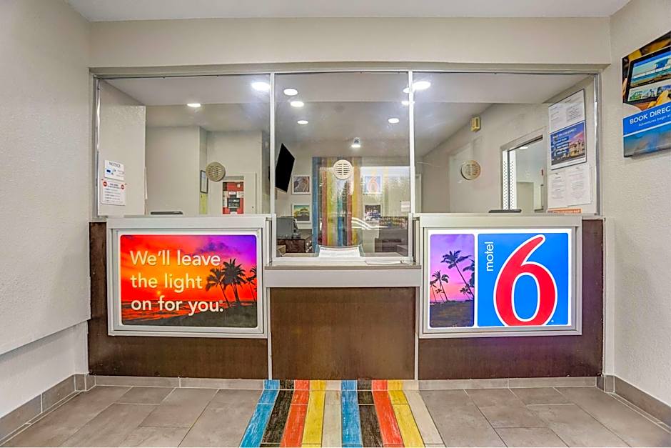 Motel 6-San Bernardino, CA - South